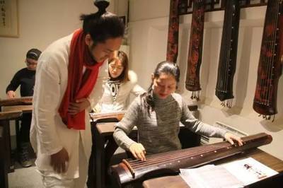 The Localization Path of the Guqin in Singapore