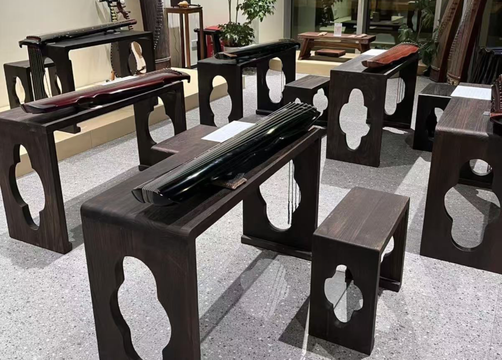 Buying a Guqin Online: How to Choose Between Fir, Paulownia, and Pine Without Making a Mistake